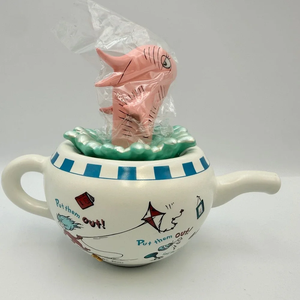 Hallmark Dr Seuss The Fish in the Pot Teapot Limited Edition 2001 Cat in the Hat